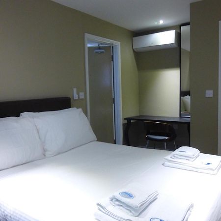 Dreams Hotel Barking  Rum bild
